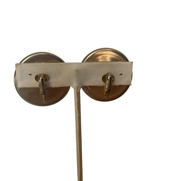 Vintage Coro Pearlized Dome Disc Clip On Earrings Gold Tone Setting Mod MCM - Picture 4 of 8